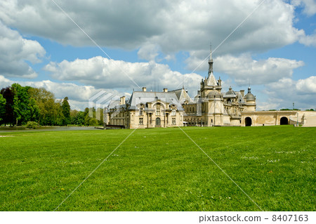 Chateau de Chantilly ( Chantilly Castle ), Oise, Picardie, France 8407163