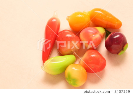 Luke Chu Yellow Suites Thailand 8407359