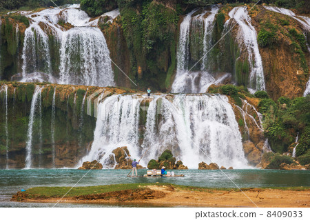 Waterfall in Vietnam 8409033
