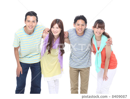 4個年輕人 4個年輕人 8409087