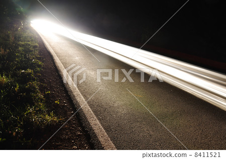 Road in the night 8411521