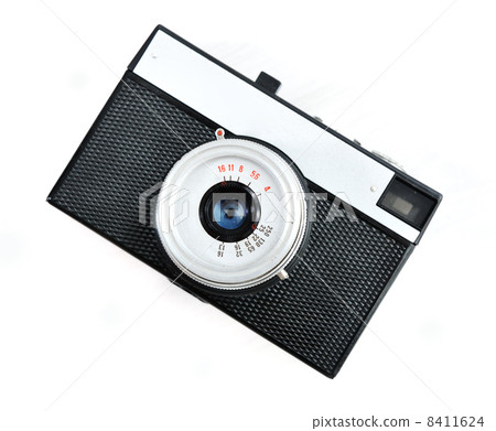 Retro old camera isolated 8411624