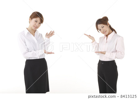 信息女2人 8413125