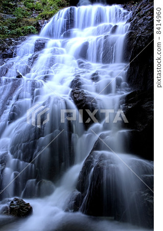 Senjuin Falls 8414960