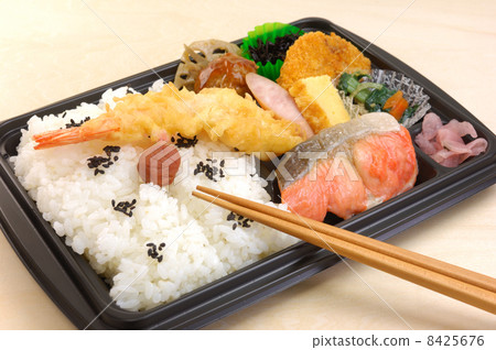 美味的Makunouchi午餐盒 8425676