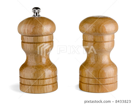 Salt and pepper Salt and pepper 8433823