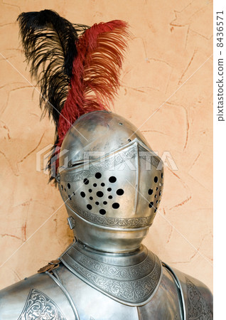 knight helmet 8436571