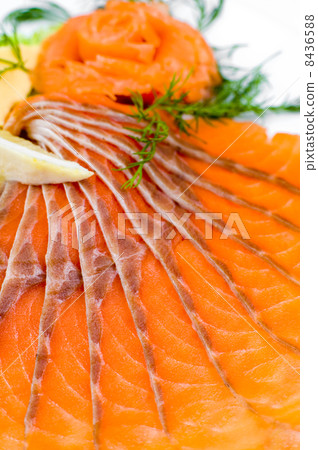 sliced smoked salmon 8436588