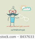 ophthalmologist with glasses 8437633