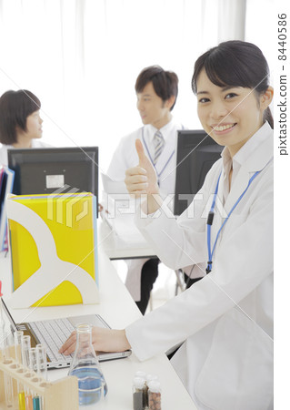 研究員 研究員 8440586