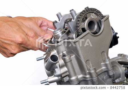 Maintenance of motorcycle engine Maintenance of motorcycle engine 8442758