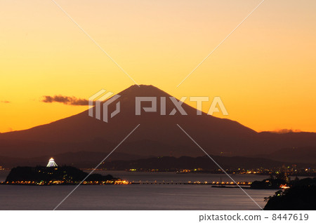 Enoshima and Mt. Fuji 8447619