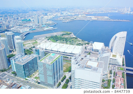 Yokohama Minatomirai 21 8447739