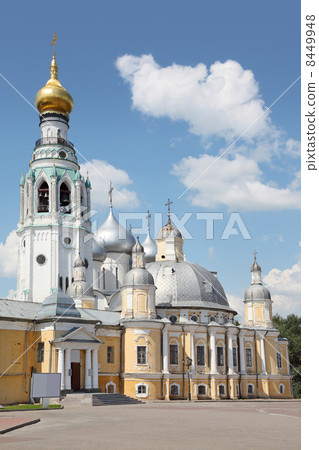 Regional art gallery near Holy Resurrection cathedral on Kremlin square in Vologda, Russia 8449948