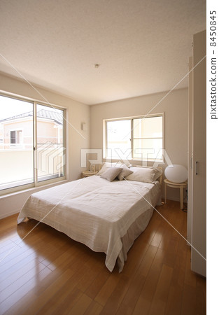 Simple modern bedroom 8450845