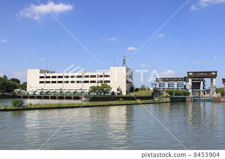 Hairdress drainage station Hairdress drainage station 8453904