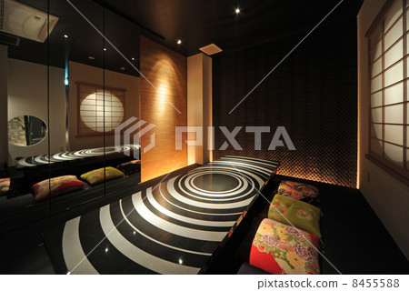 Private room 8455588