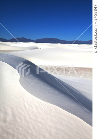 White desert 8459847