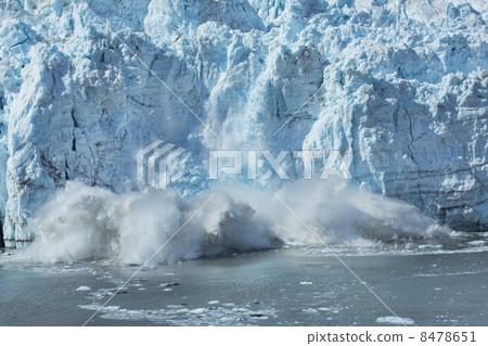 Alaskan tidewater glacier calving 8478651
