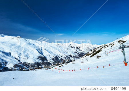 Mountains with snow in winter Mountains with snow in winter 8494499