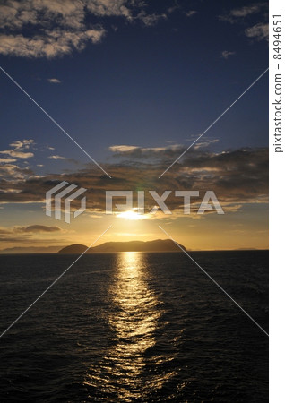 Morning glow Morning glow 8494651