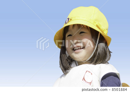Child child girl hat 8501884