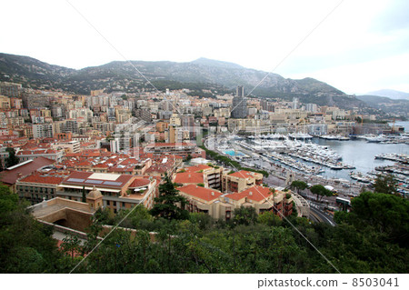 靠近摩納哥的遊艇港 8503041