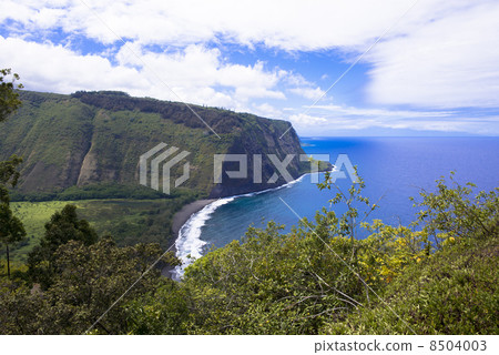 Waipio valley observation deck of Hawaii island 8504003