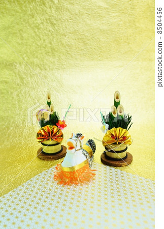 新年賀卡2014·手工日本紙裝飾馬和兩個邀請Fudomine 2·漢字紙和大麻葉圖案日本紙背垂直位置·明信片比例 8504456