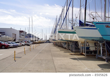 Landscape with Hayama Marina and Yacht 8505626