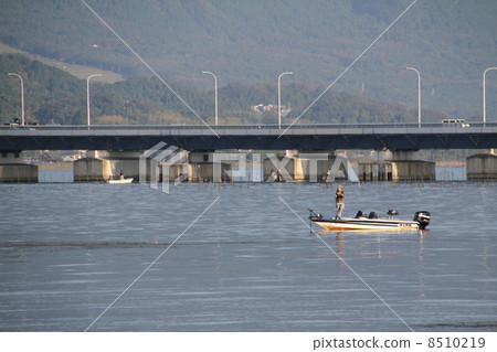 Bath fishing at Lake Biwa 8510219