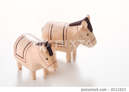 下午的新年材料（白背） 8512825