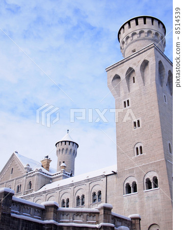 Germany tower of Neuschwanstein castle in winter Germany tower of Neuschwanstein castle in winter 8514539