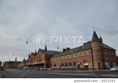It is said that it was a model of Tokyo Station Copenhagen Central Station 8522593