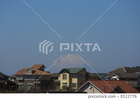 Fuji and the house 8522776