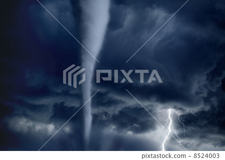 Tornado and lightning 8524003