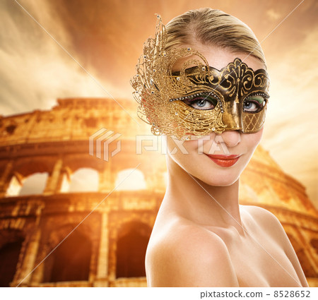 Beautiful woman in front of Colosseum (Rome, Italy) Beautiful woman in front of Colosseum (Rome, Italy) 8528652
