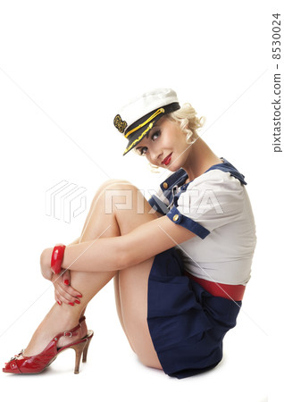 Lovely woman retro portrait .... 8530024