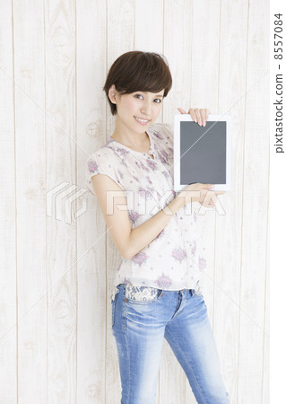 young woman young woman 8557084