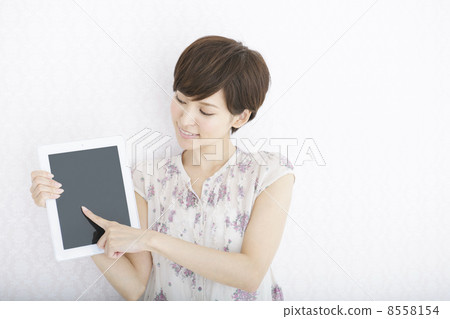 年輕的女士 年輕的女士 8558154