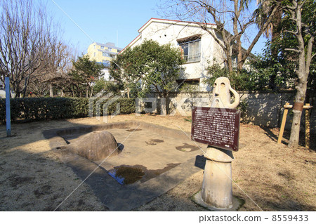 在Kofun時期的東京Ichinjo遺址，農民的住處標誌和指導委員會 8559433