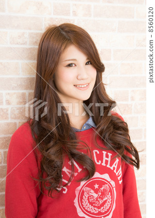 年輕的女士（冬天） 8560120