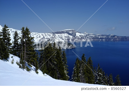 Crater Lake 8560327