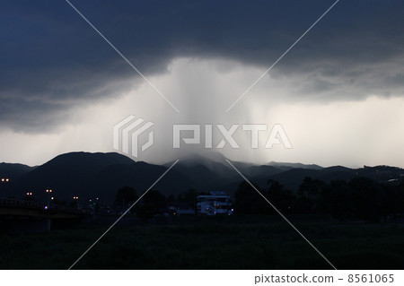 游擊隊大雨 8561065