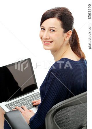 白人女子 8563390