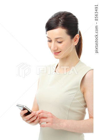 有智能手機的白人婦女 8563491