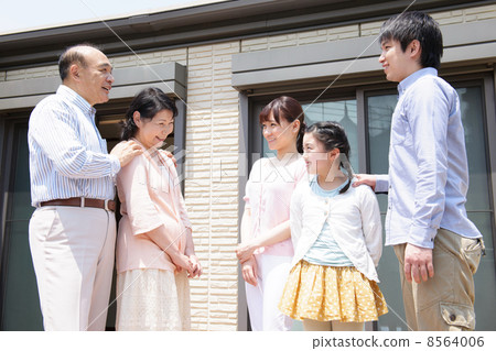 A family A family 8564006