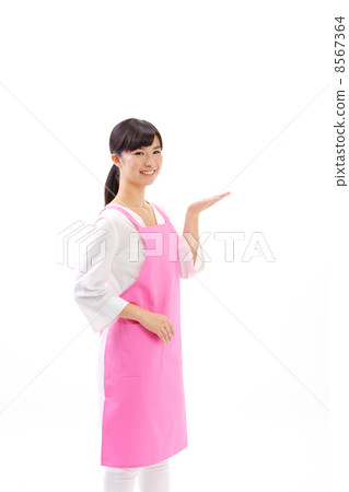 A woman who had an apron A woman who had an apron 8567364