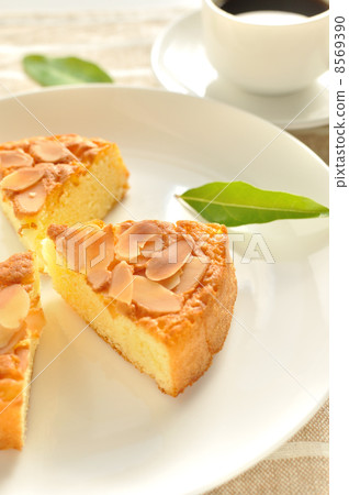 Almond cake Almond cake 8569390