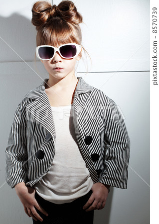 Little Fashion Girl Little Fashion Girl 8570739